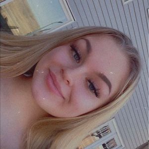 Meet your Posher, Liliana